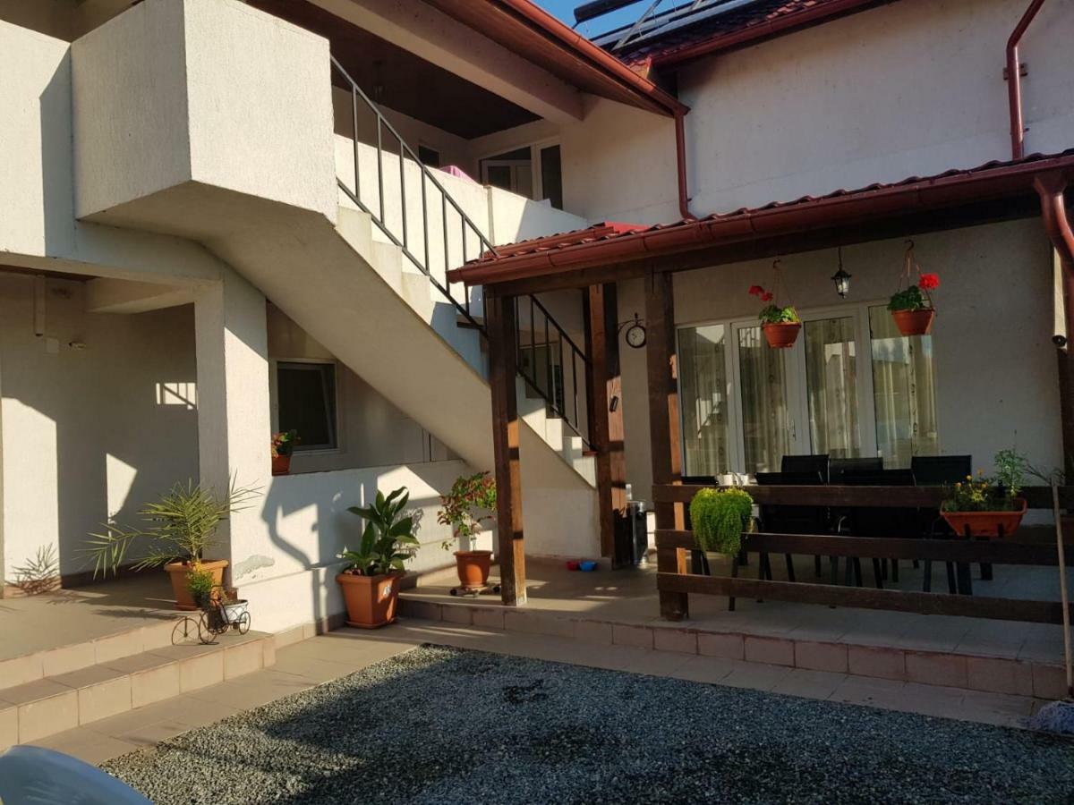 Hotel Casa Dragon Sulina Exterior foto